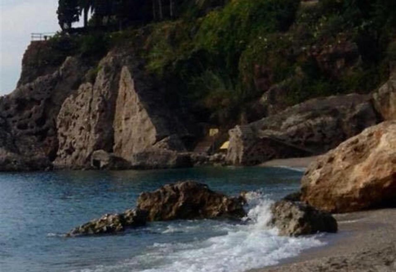 Valparaiso - Burriana Beach Nerja Exterior photo